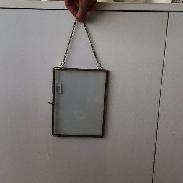 Cadre en Laiton Ouverture cote 15x20 cm - Madame Stoltz