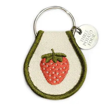 Porte Clés Patch Strawberry - Three Potato Four
