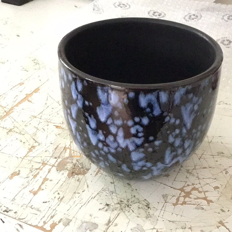 Cache pot