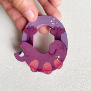 Lettre en bois O violet - Moulin Roty