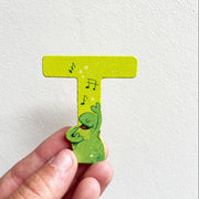 Lettre en bois T vert - Moulin Roty