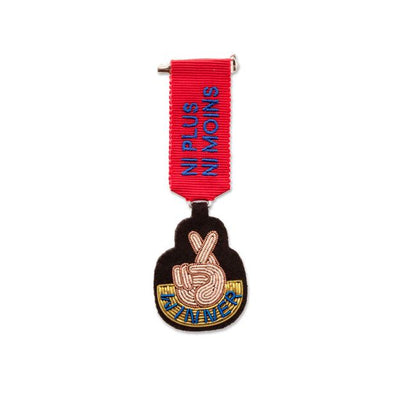 Broche brodée - Médaille Winner  - Macon & Lesquoy