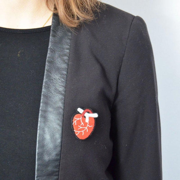 Broche  Coeur Anatomique - Macon et Lesquoy