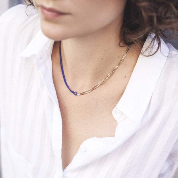 collier-knot-judith-benita-scene