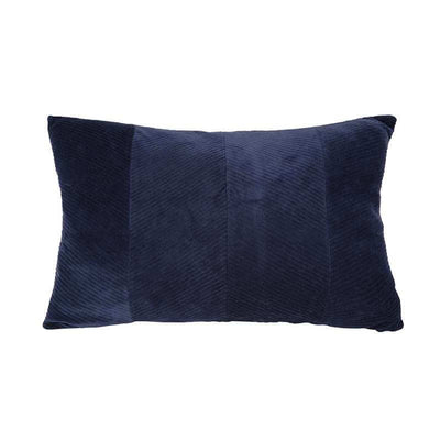 coussin-en-velours-bleu-nuit