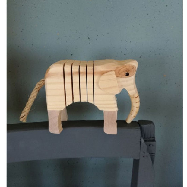 Egmont Toys - éléphant en bois à peindre - loisirs créatifs enfant 