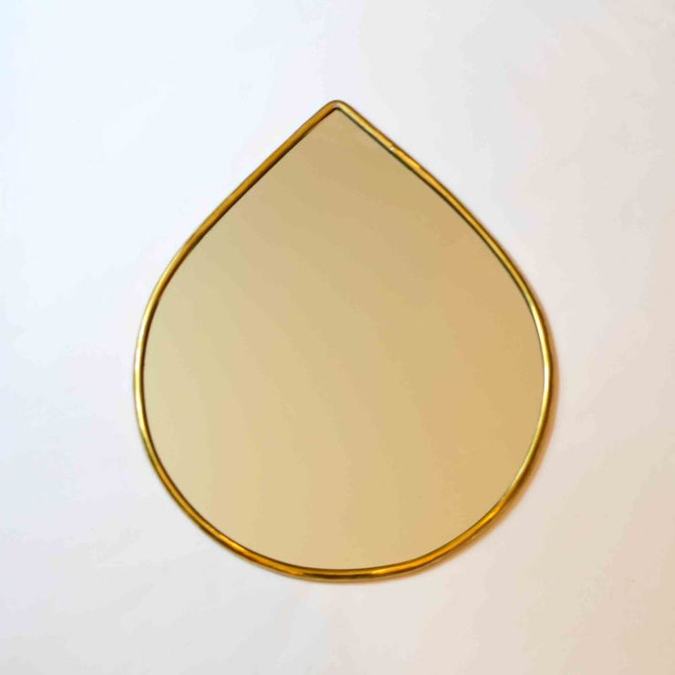 miroir-a-bords-fin-en-forme-de-goutte