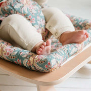 Transat bébé LEVO Hêtre / Coussin Blue Cream Flowers Louise Misha