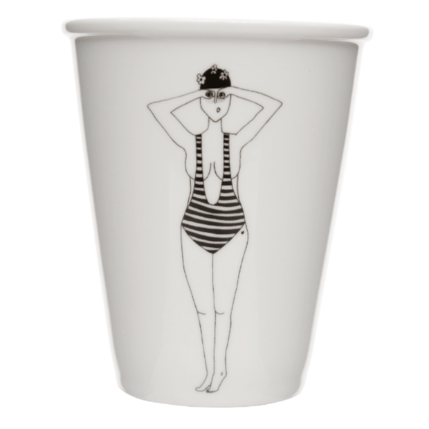 tasse-maillot-de-bain-femme-seins