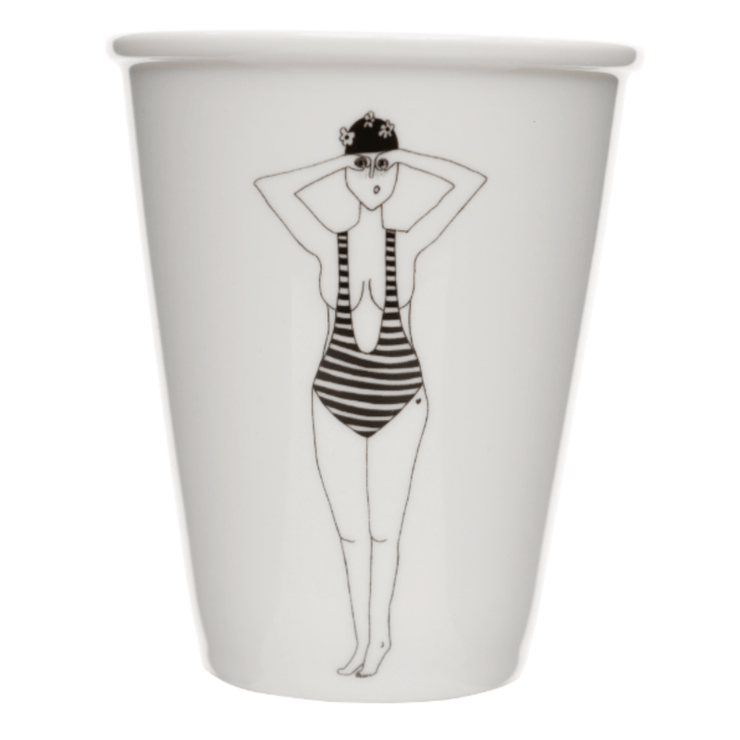 tasse-maillot-de-bain-femme-seins