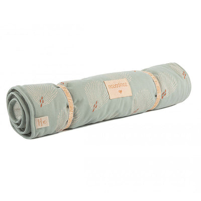 Matelas à langer Nomad en coton bio vert et blanc - Nobodinoz
