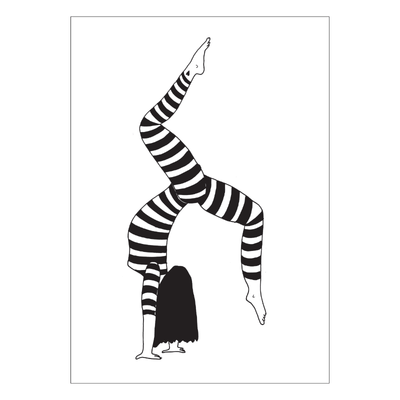 helen-b-freestyle-handstand-affiche-noir-et-bla,c