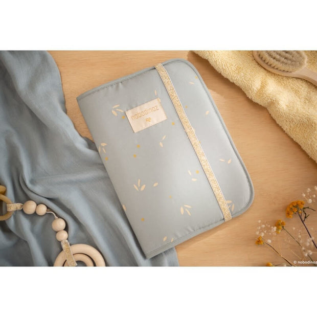 protege-carnet-nobodinoz-soft-blue